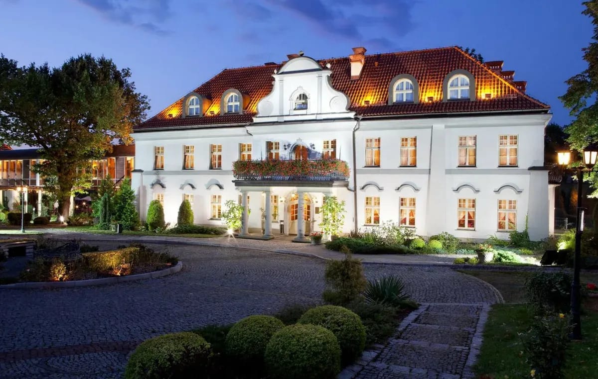Hotel Palac Czarny Las K. Czestochowy